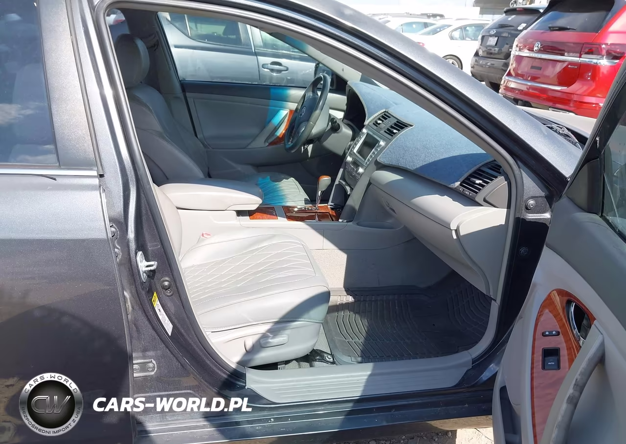 2011 Toyota Camry Hybrid VIN:4T1BB3EK3BU136208 - 5
