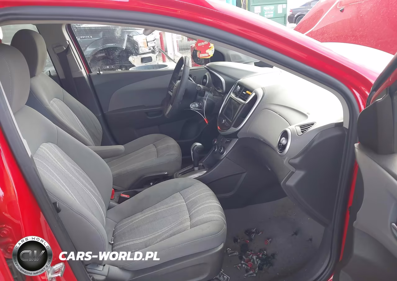 2019 Chevrolet Sonic Lt Auto VIN:1G1JD5SBXK4112118 - 5