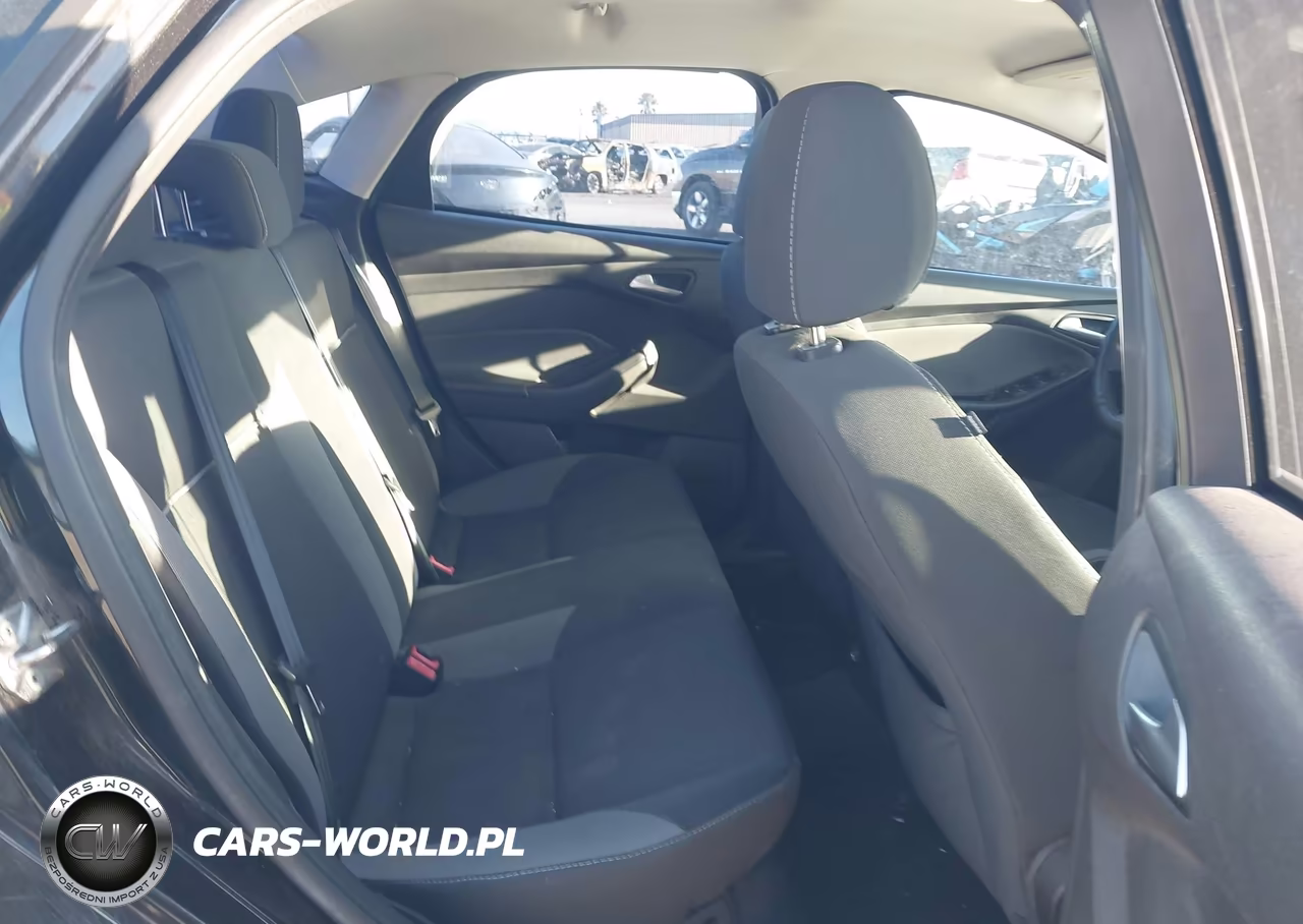 2013 Ford Focus Se VIN:1FADP3F27DL226926 - 8