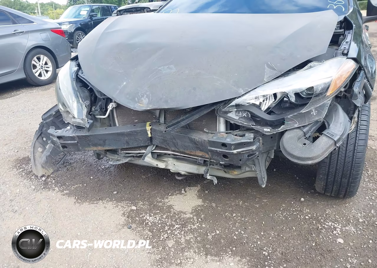 2016 Toyota Corolla Le VIN:2T1BURHE0GC570968 - 6