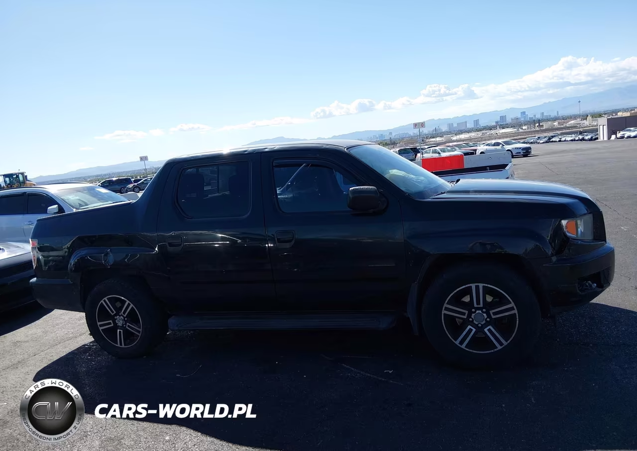 2013 Honda Ridgeline Sport VIN:5FPYK1F76DB001885 - 13
