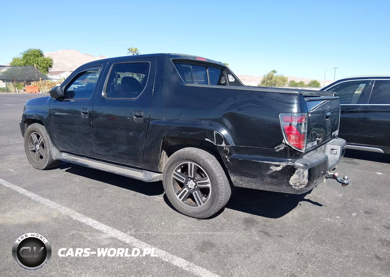 2013 Honda Ridgeline Sport VIN:5FPYK1F76DB001885 - 3