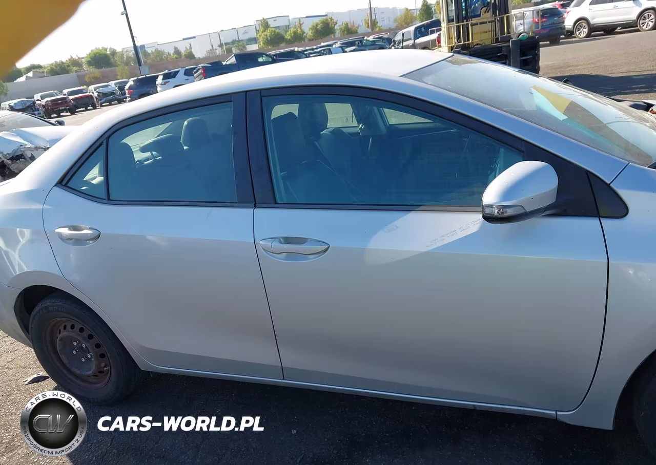 2016 Toyota Corolla S Plus VIN:5YFBURHE4GP369669 - 14