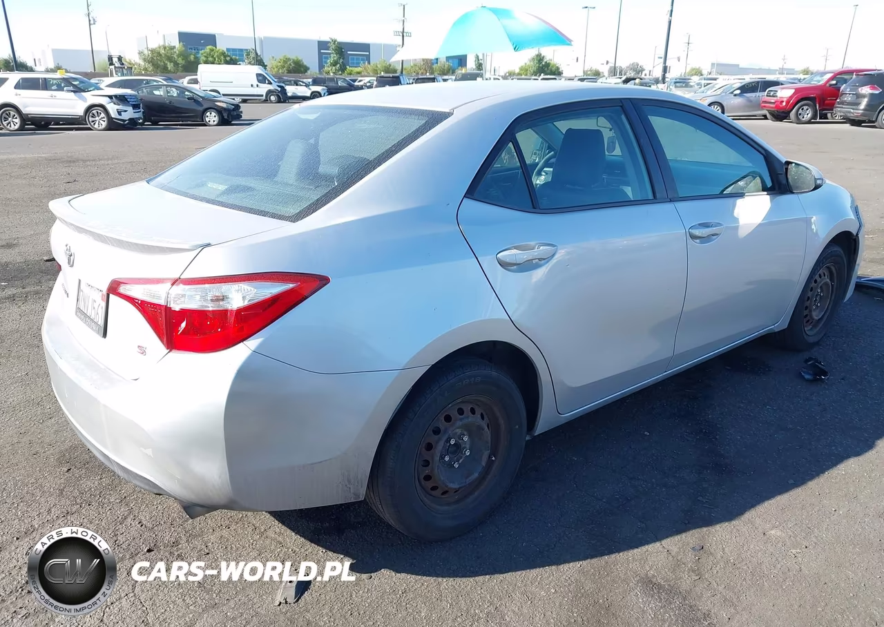 2016 Toyota Corolla S Plus VIN:5YFBURHE4GP369669 - 4