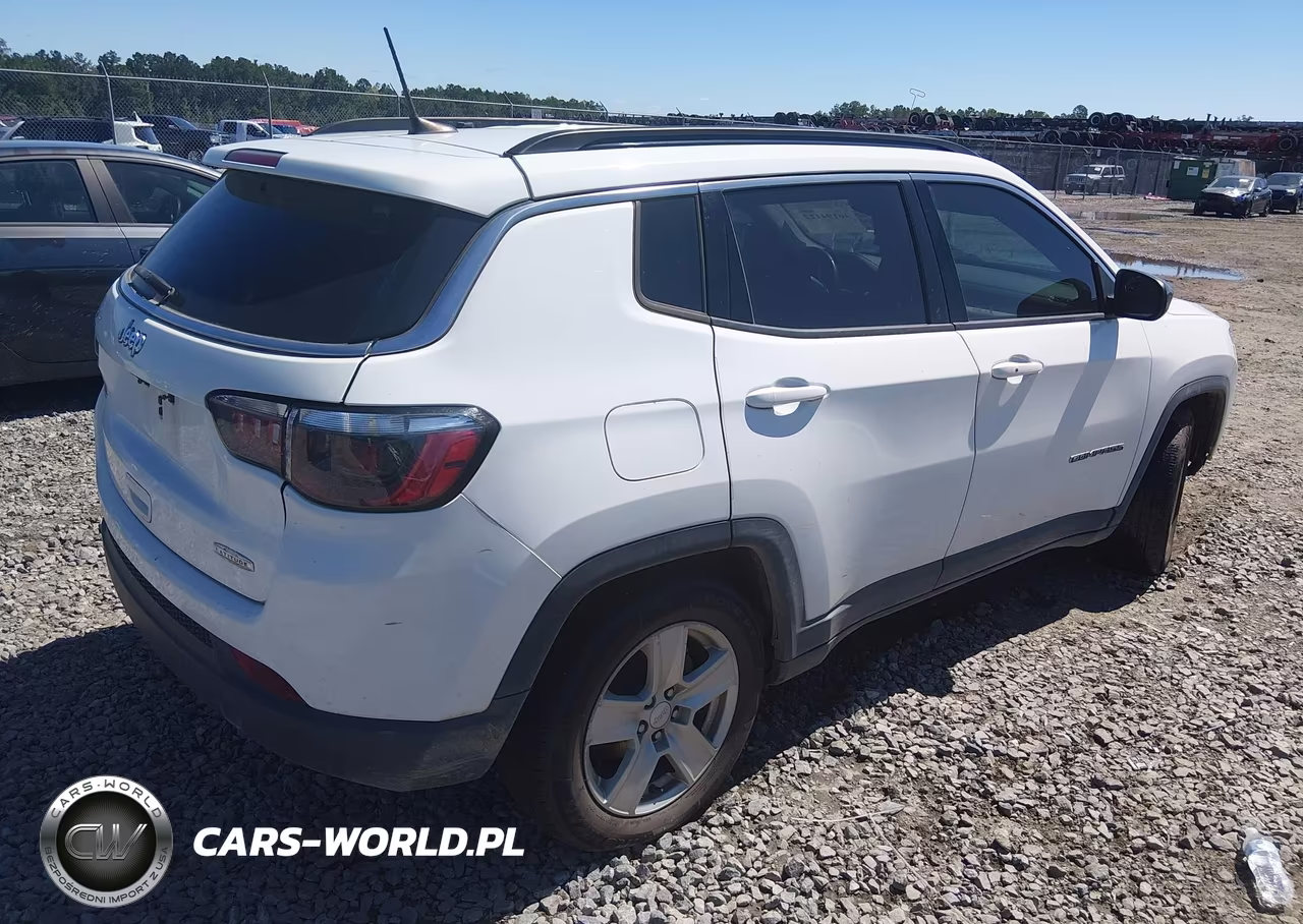 2022 Jeep Compass Latitude VIN:3C4NJCBB0NT225712 - 4
