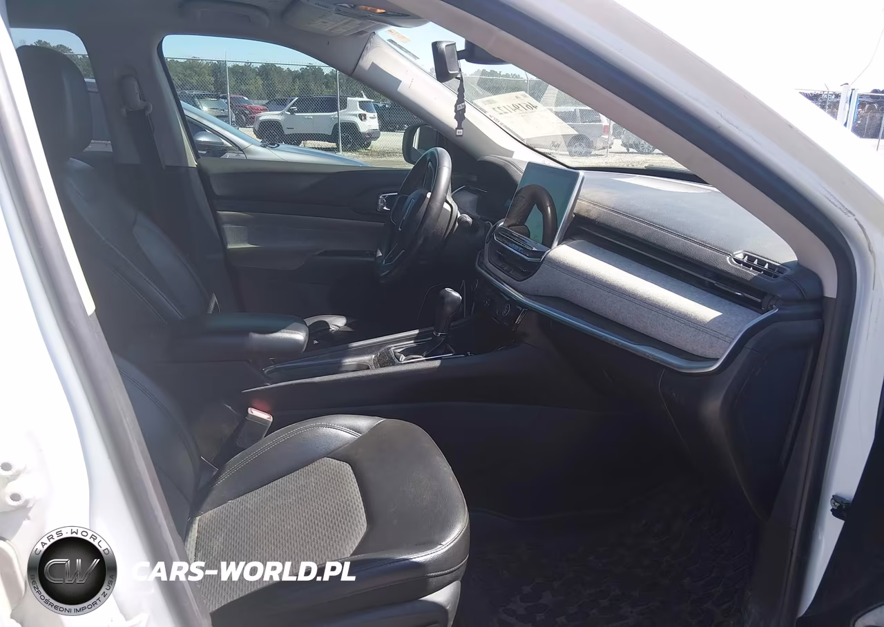 2022 Jeep Compass Latitude VIN:3C4NJCBB0NT225712 - 5