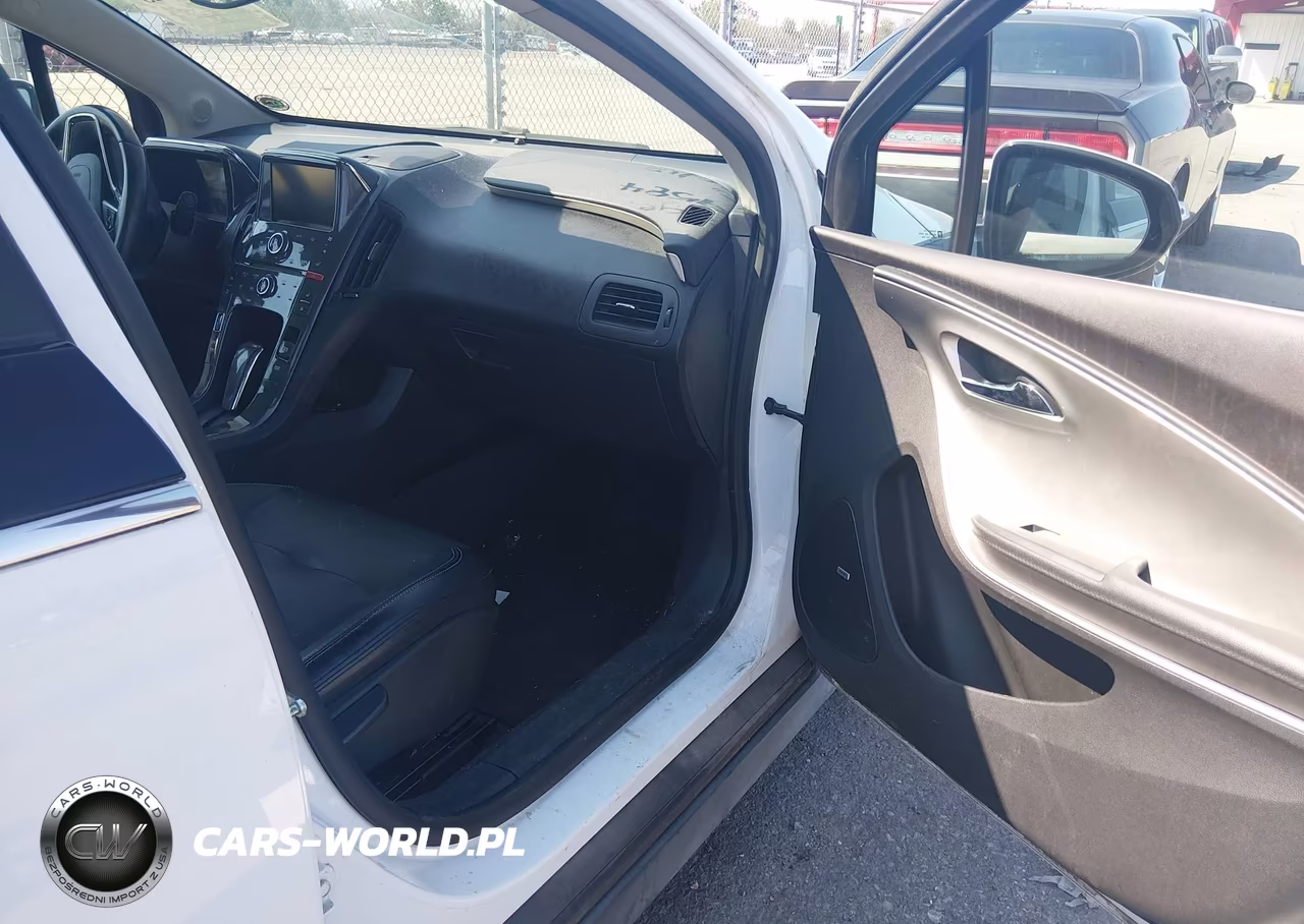 2012 Chevrolet Volt VIN:1G1RD6E42CU106742 - 5