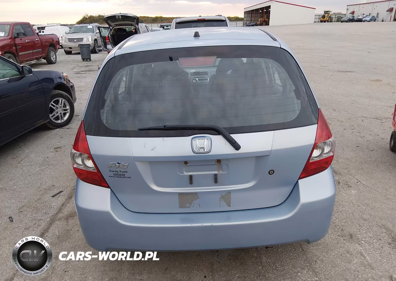 2008 Honda Fit VIN:JHMGD384X8S019651 - 16