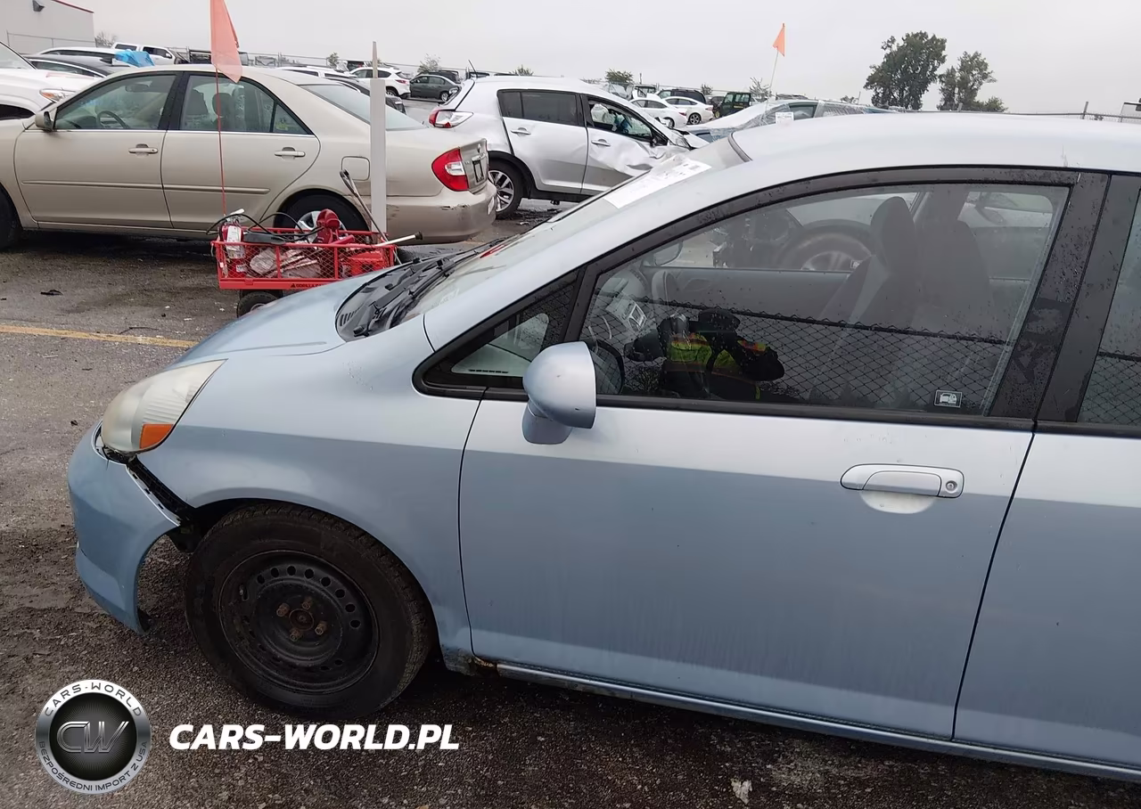 2008 Honda Fit VIN:JHMGD384X8S019651 - 17