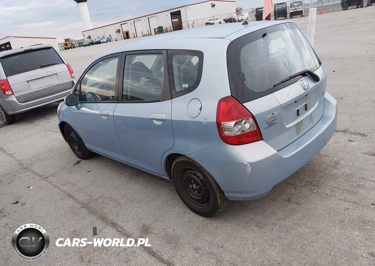 2008 Honda Fit VIN:JHMGD384X8S019651 - 3