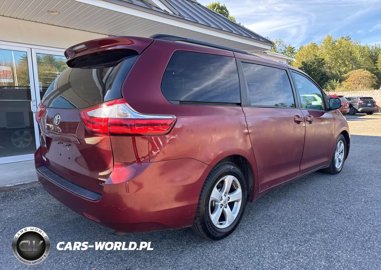 2016 Toyota Sienna Le VIN:5TDKK3DC6GS703389 - 4