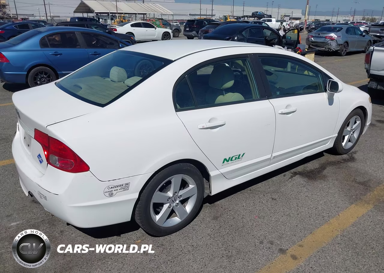 2008 Honda Civic Sdn Gx VIN:1HGFA465X8L000083 - 4