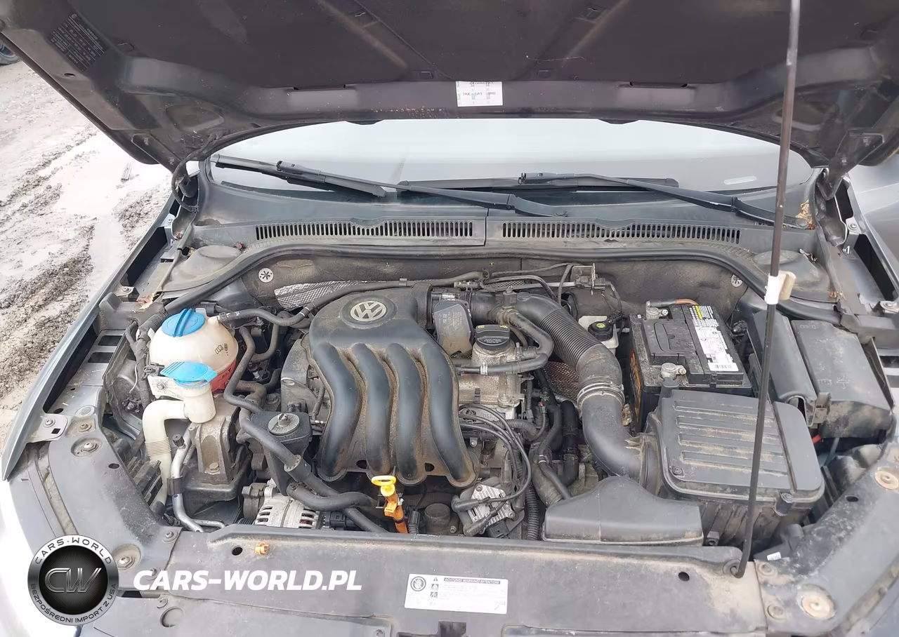 2011 Volkswagen Jetta 2.0L S VIN:3VW2K7AJ2BM376926 - 10