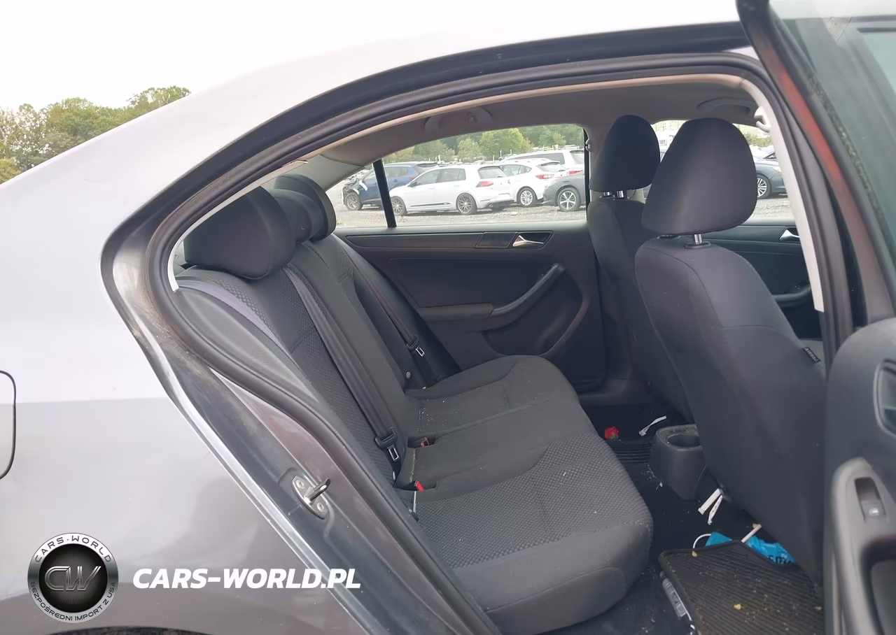 2011 Volkswagen Jetta 2.0L S VIN:3VW2K7AJ2BM376926 - 8