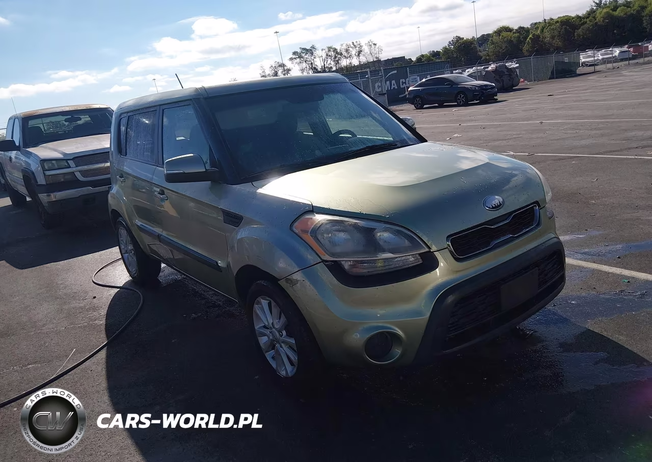 2013 Kia Soul + VIN:KNDJT2A68D7532202 - 1