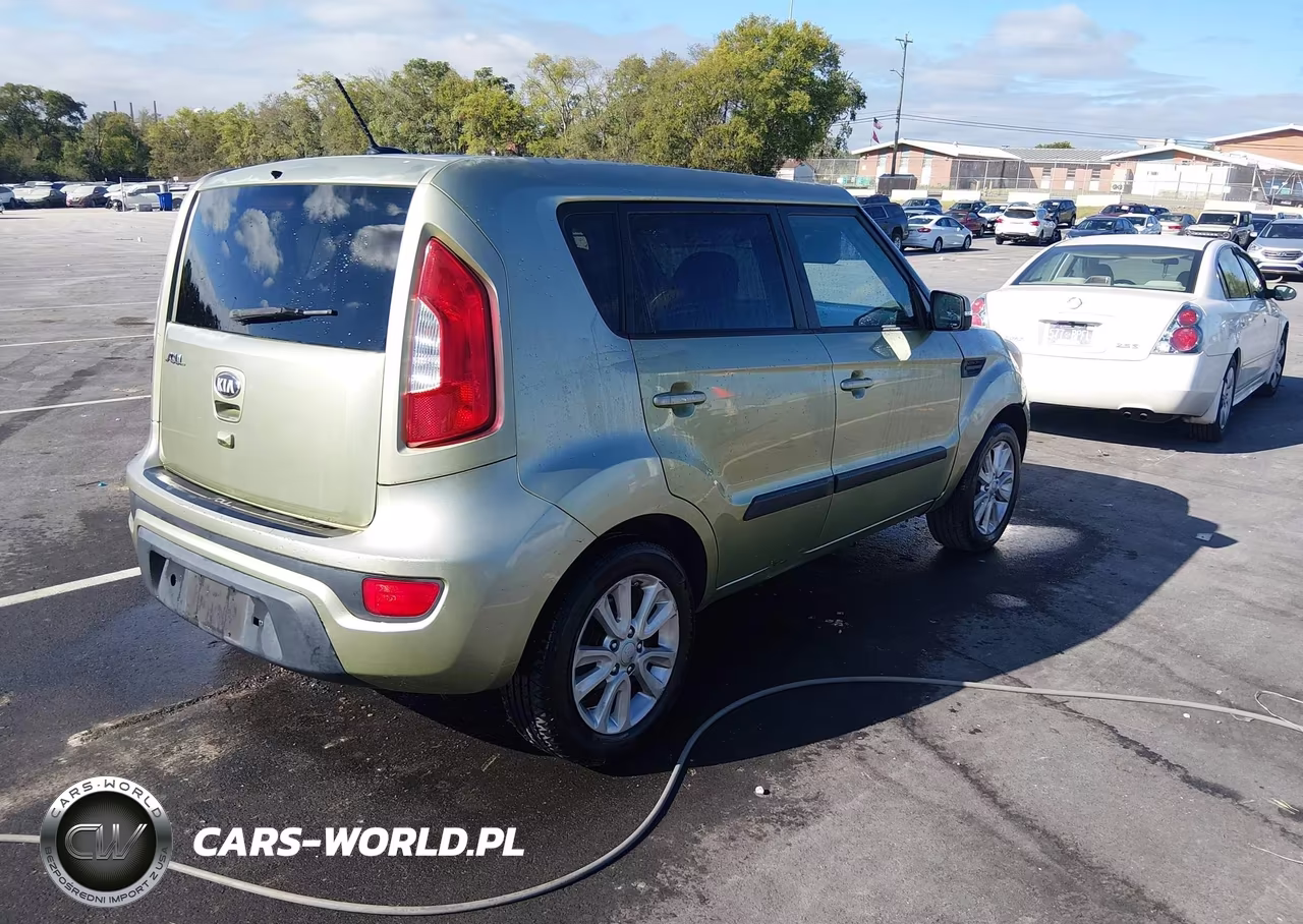 2013 Kia Soul + VIN:KNDJT2A68D7532202 - 4