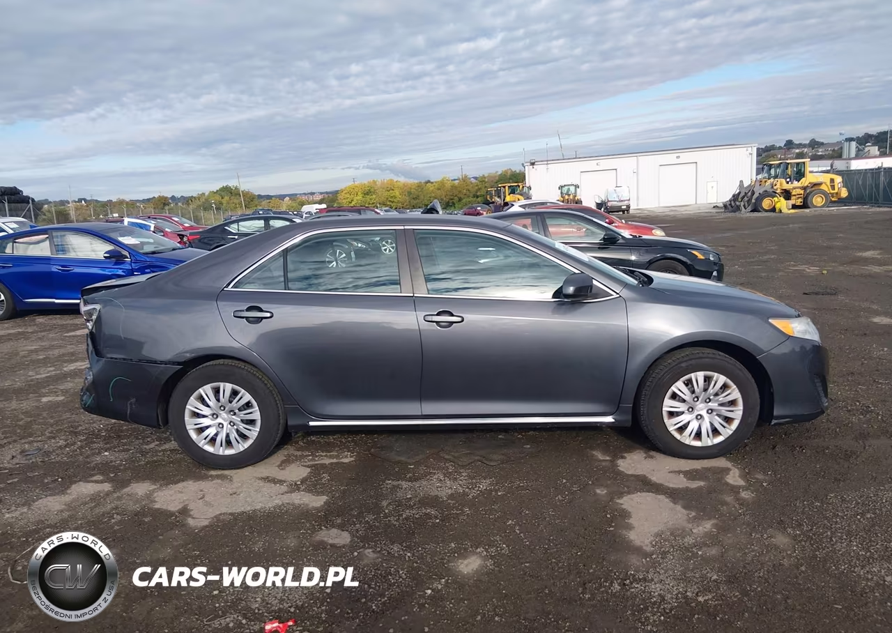2013 Toyota Camry Le VIN:4T1BF1FK2DU230848 - 13