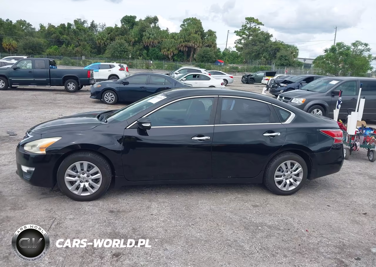 2015 Nissan Altima 2.5 S VIN:1N4AL3AP0FC490025 - 14