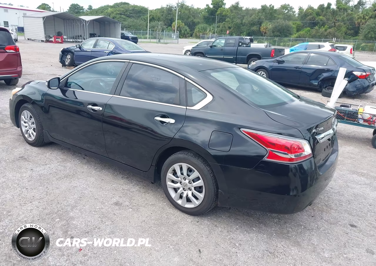 2015 Nissan Altima 2.5 S VIN:1N4AL3AP0FC490025 - 3