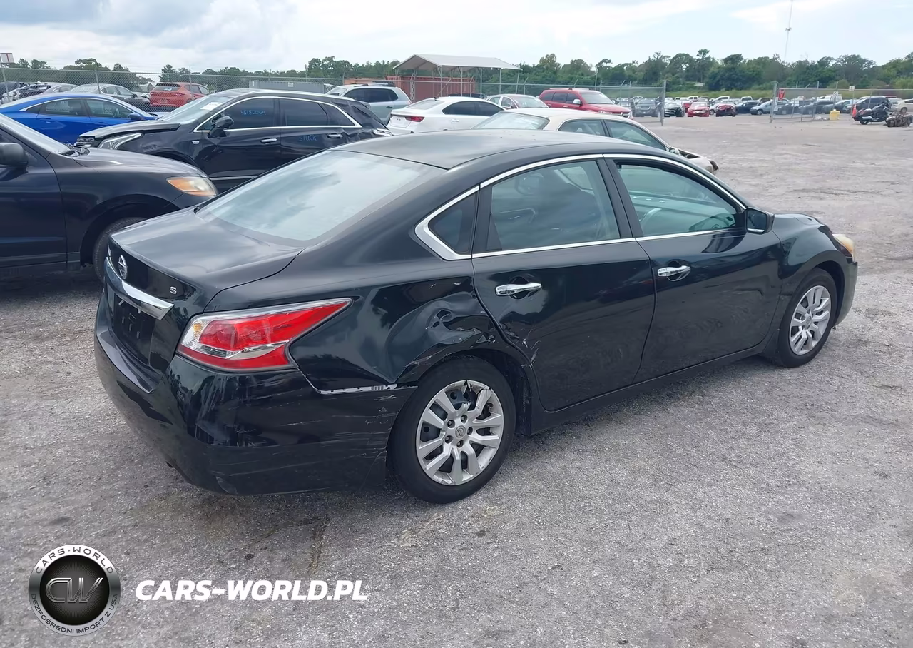 2015 Nissan Altima 2.5 S VIN:1N4AL3AP0FC490025 - 4