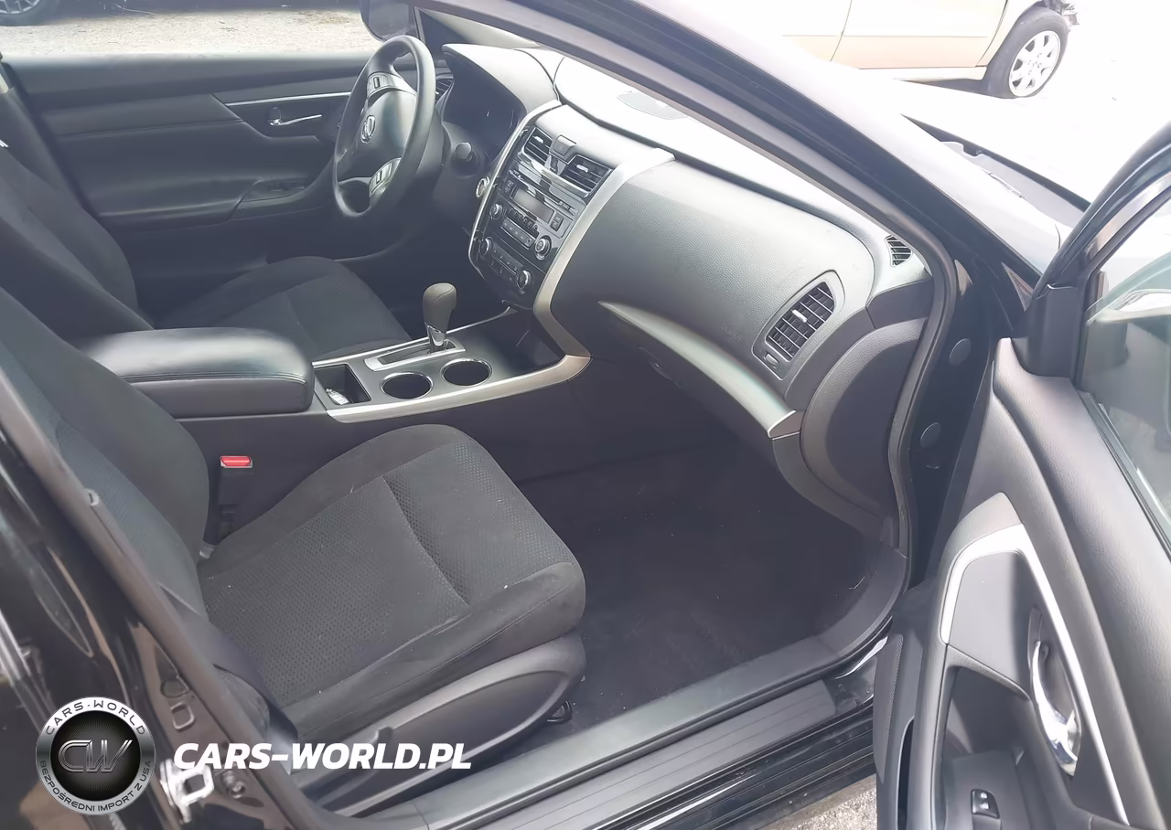2015 Nissan Altima 2.5 S VIN:1N4AL3AP0FC490025 - 5