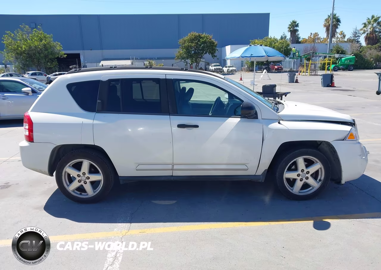 2007 Jeep Compass Limited VIN:1J8FT57W77D222975 - 13