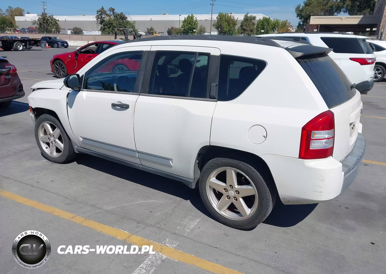 2007 Jeep Compass Limited VIN:1J8FT57W77D222975 - 3
