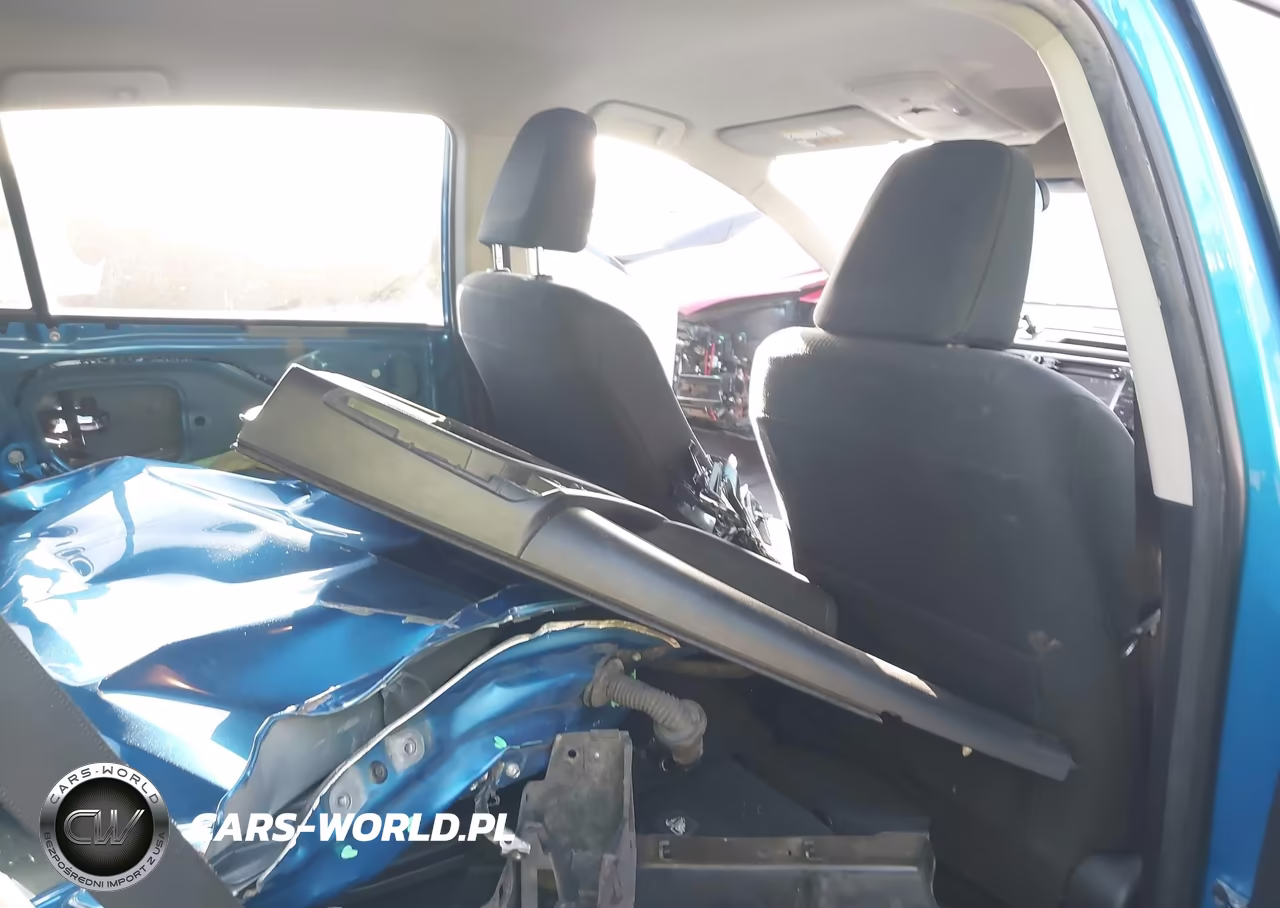 2017 Toyota Rav4 Le VIN:JTMZFREV3HJ703273 - 8
