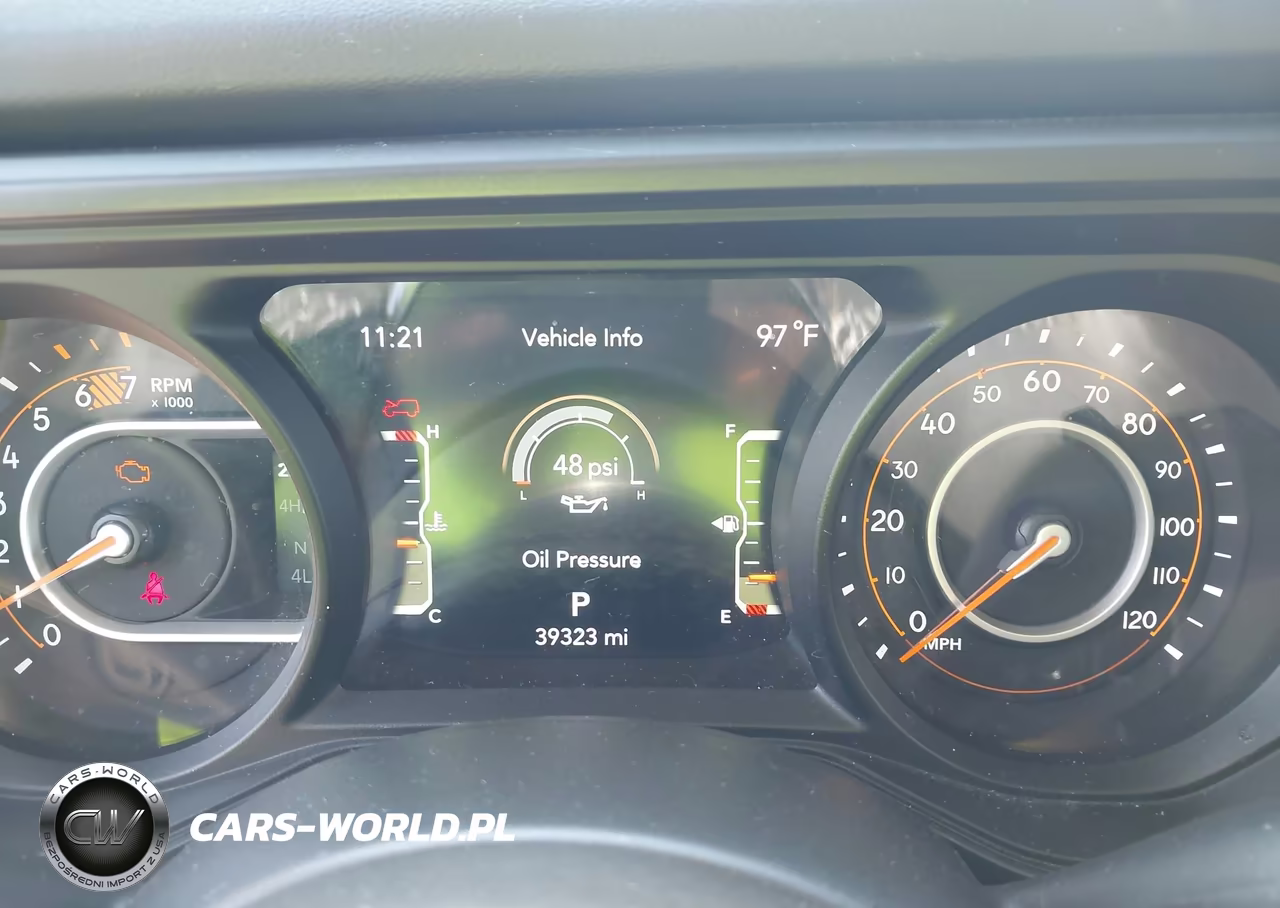 2025 Jeep Wrangler 4-Door Sahara 4X4 VIN:1C4PJXEN6SW589290 - 7