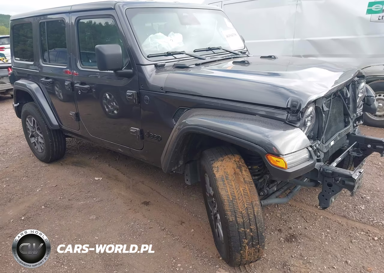 2025 Jeep Wrangler 4-Door Sahara 4X4