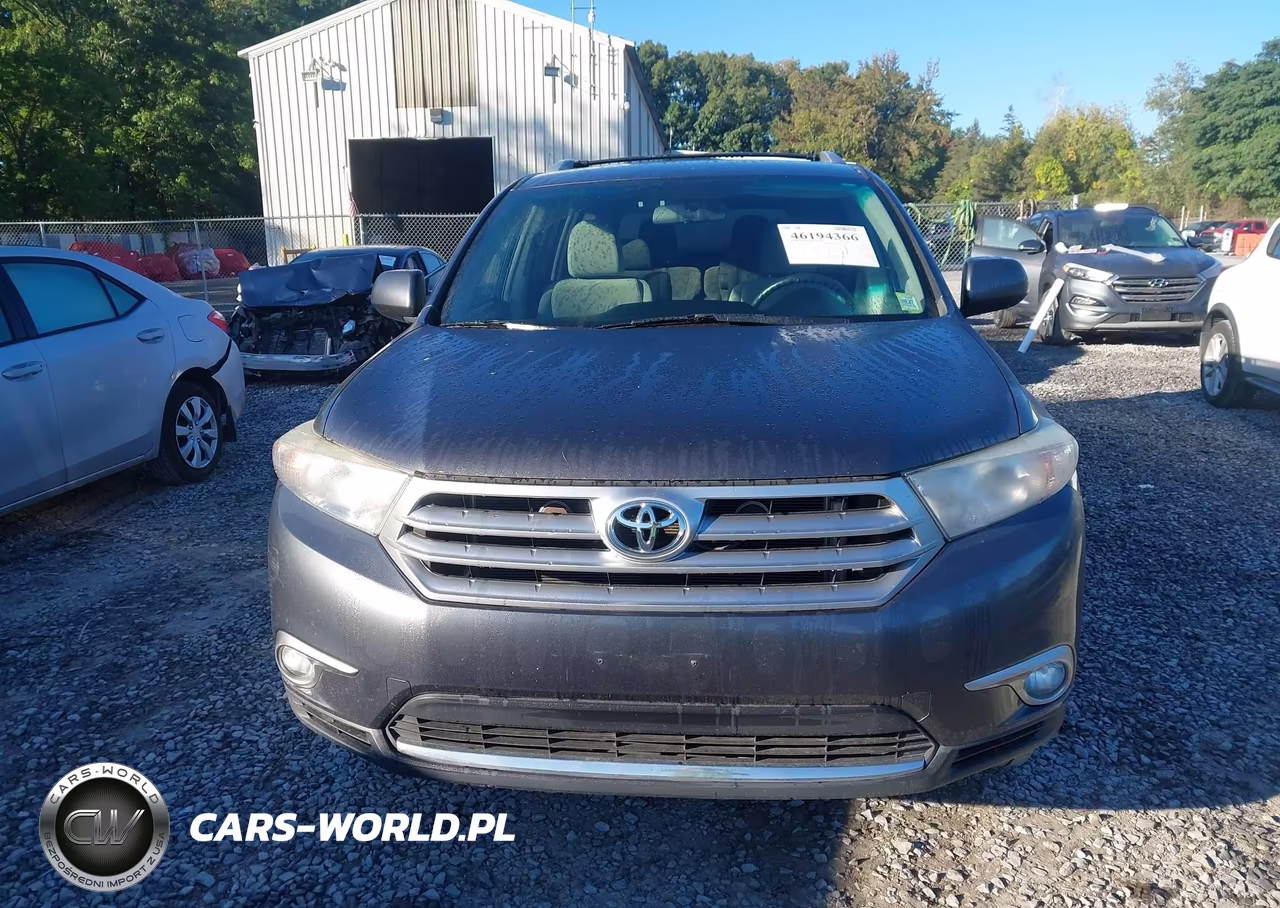 2012 Toyota Highlander Base V6 VIN:5TDBK3EH0CS113161 - 12