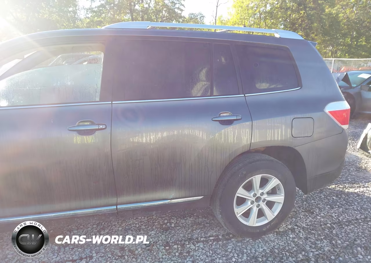 2012 Toyota Highlander Base V6 VIN:5TDBK3EH0CS113161 - 6