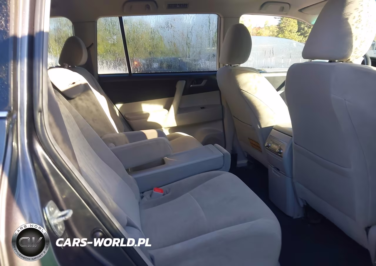 2012 Toyota Highlander Base V6 VIN:5TDBK3EH0CS113161 - 8