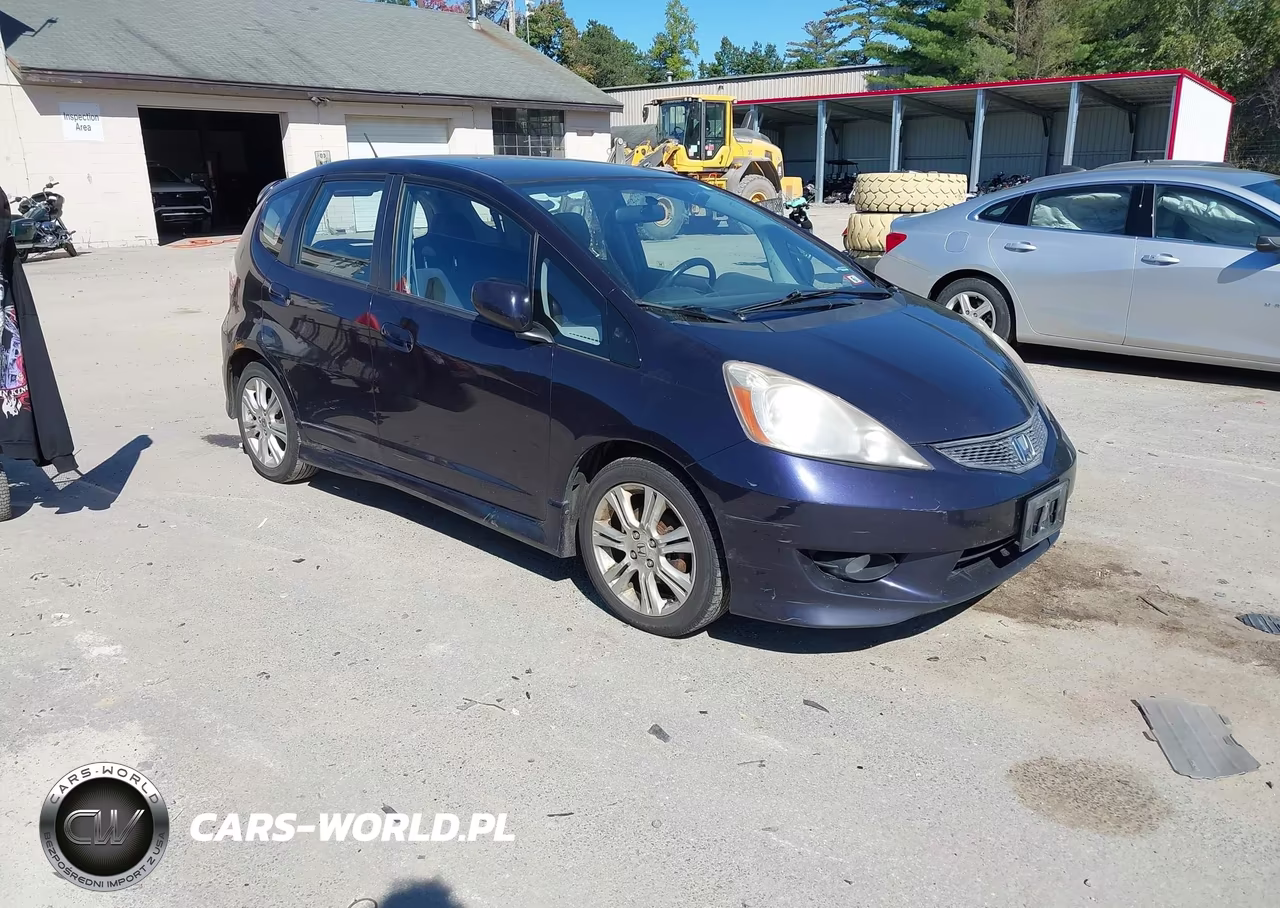 2010 Honda Fit Sport VIN:JHMGE8H49AC029338 - 1