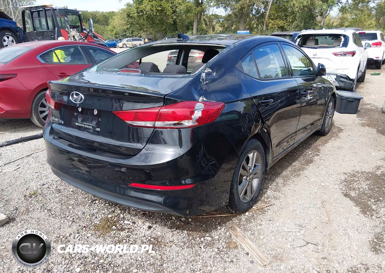 2018 Hyundai Elantra Sel VIN:5NPD84LF9JH281768 - 4
