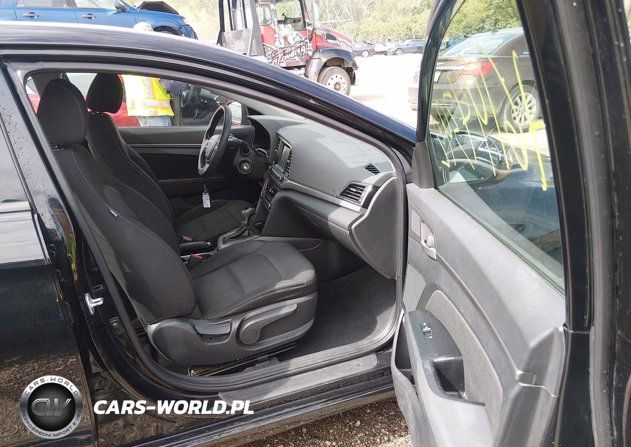 2018 Hyundai Elantra Sel VIN:5NPD84LF9JH281768 - 5