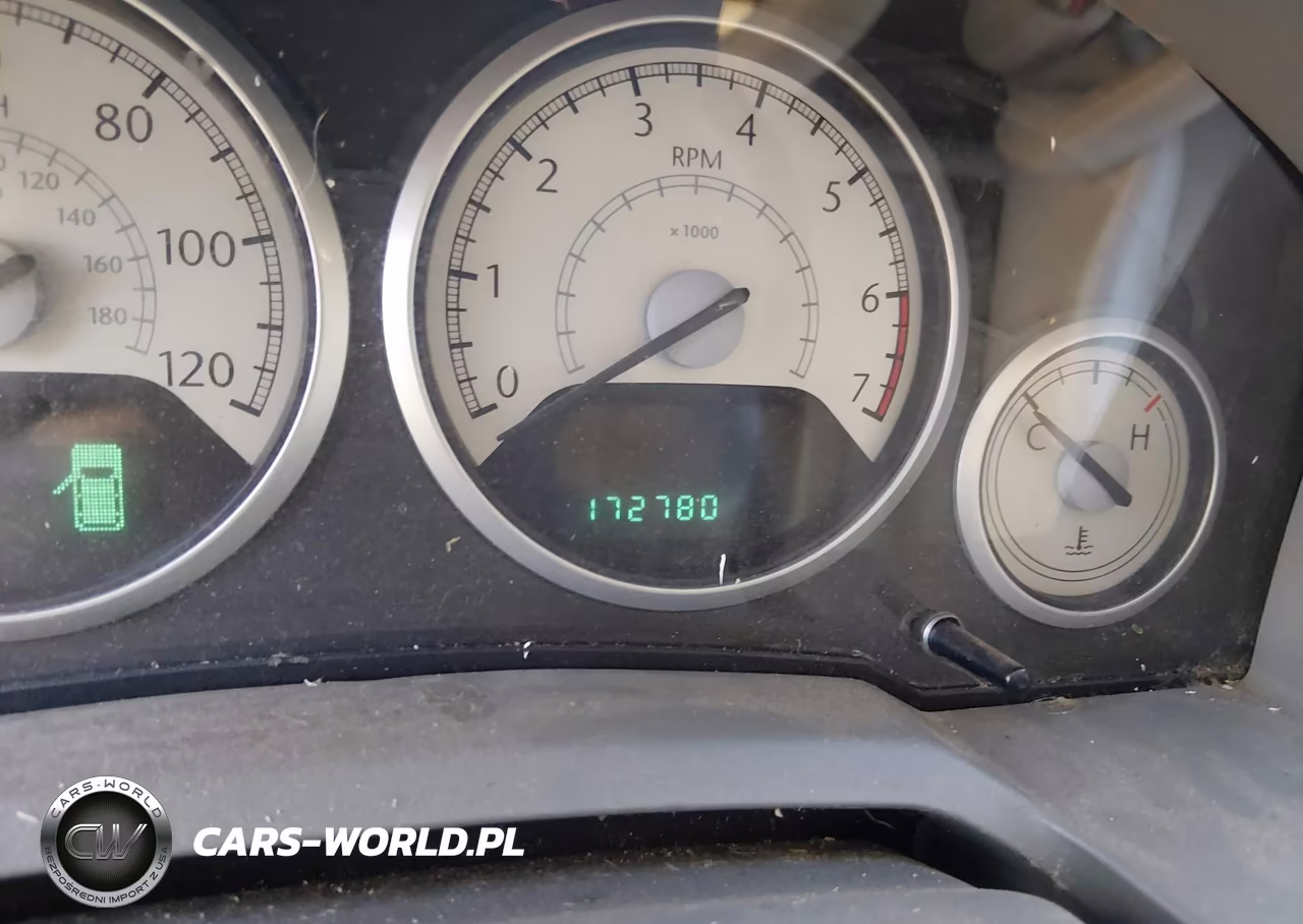2008 Chrysler Town & Country Touring VIN:2A8HR54P98R134089 - 7