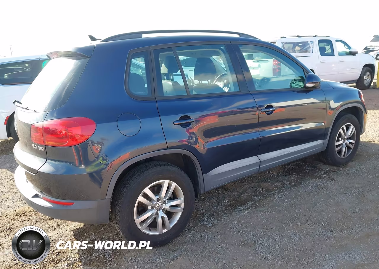 2015 Volkswagen Tiguan S VIN:WVGAV7AXXFW599498 - 4