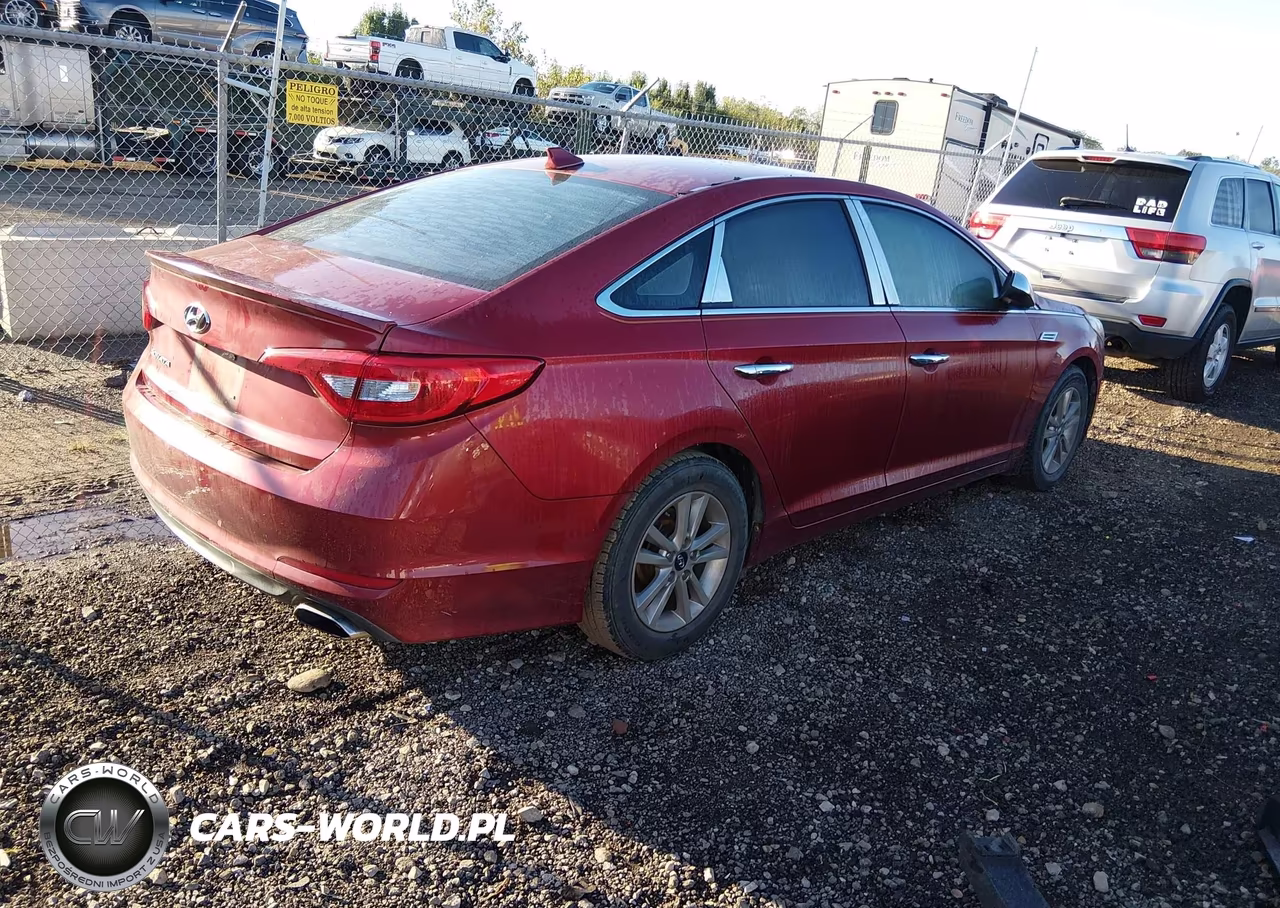 2015 Hyundai Sonata Se VIN:5NPE24AF0FH147876 - 4
