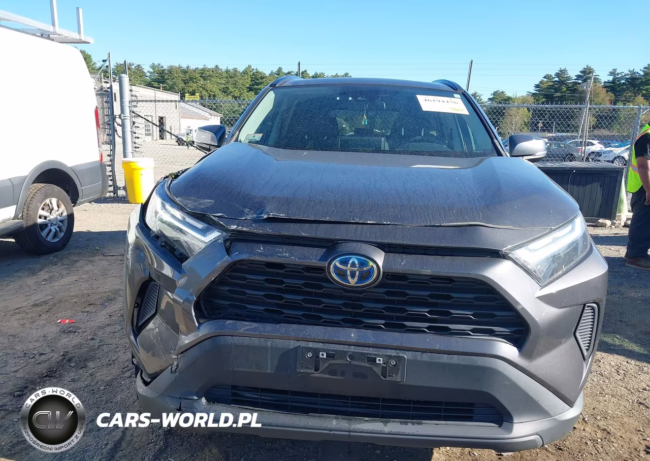 2022 Toyota Rav4 Hybrid Xle VIN:2T3RWRFV8NW132519 - 12