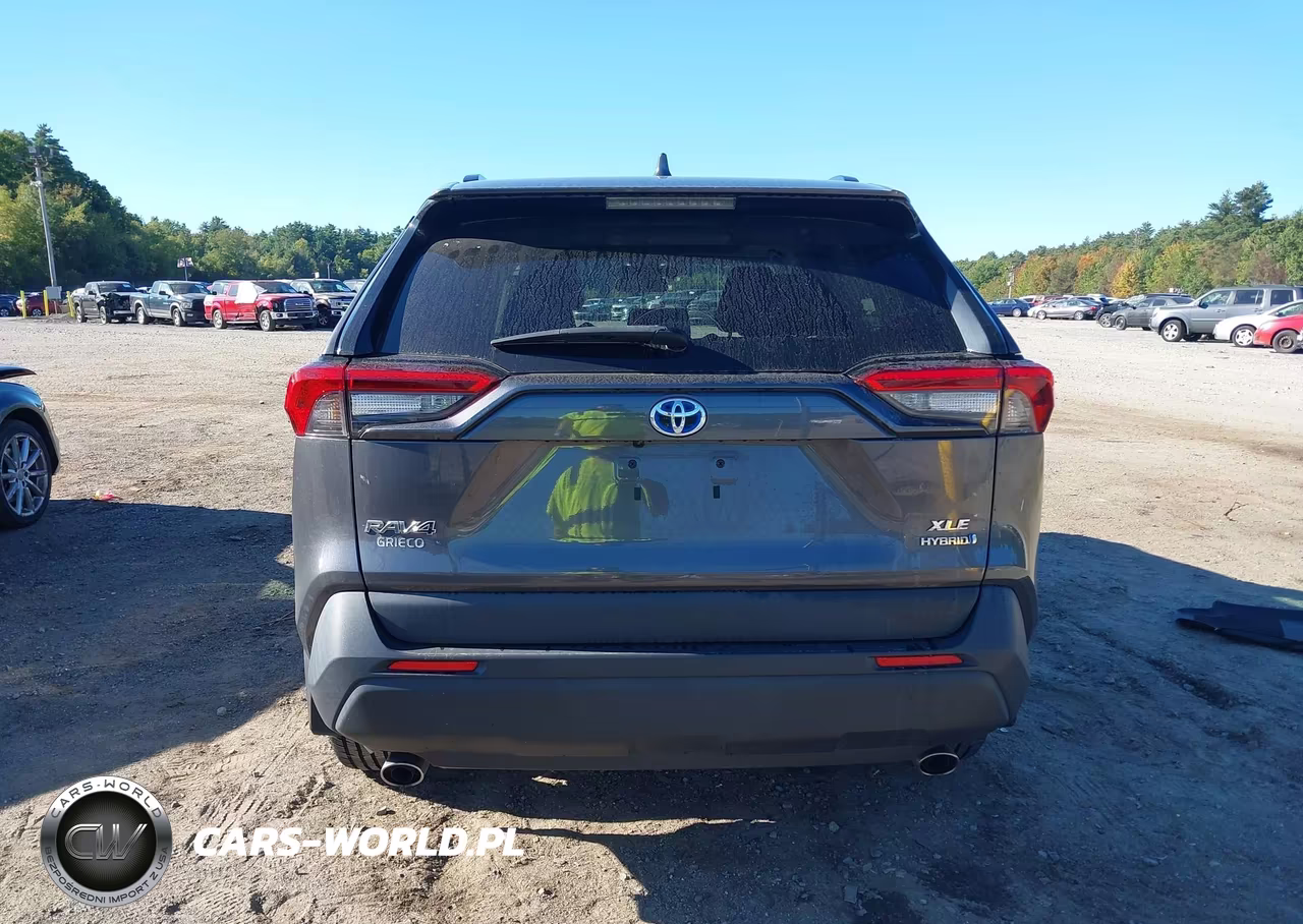 2022 Toyota Rav4 Hybrid Xle VIN:2T3RWRFV8NW132519 - 16