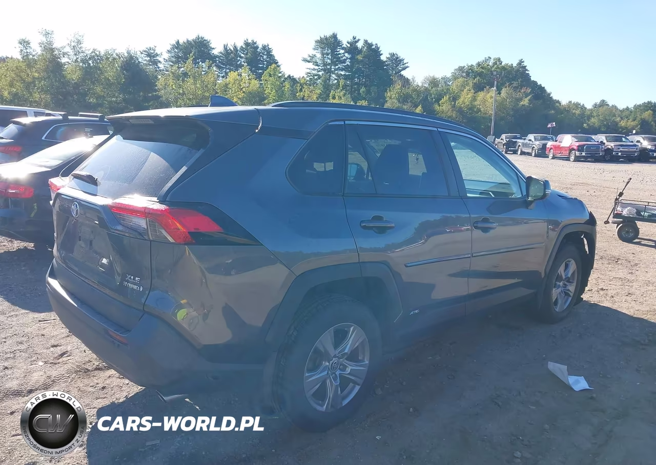 2022 Toyota Rav4 Hybrid Xle VIN:2T3RWRFV8NW132519 - 4