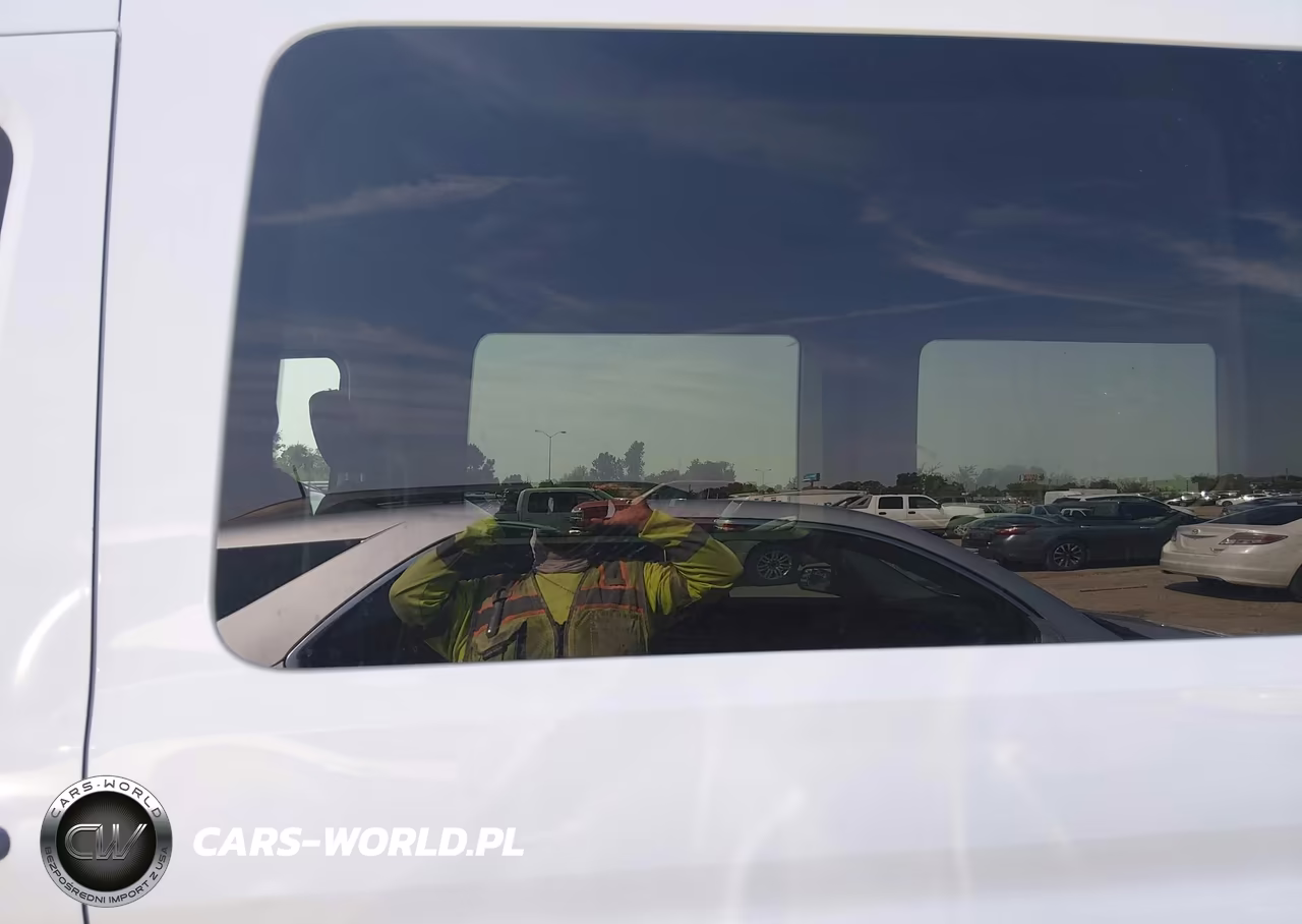 2016 Ford Transit Xlt VIN:1FDZK1CM1GKA97645 - 14