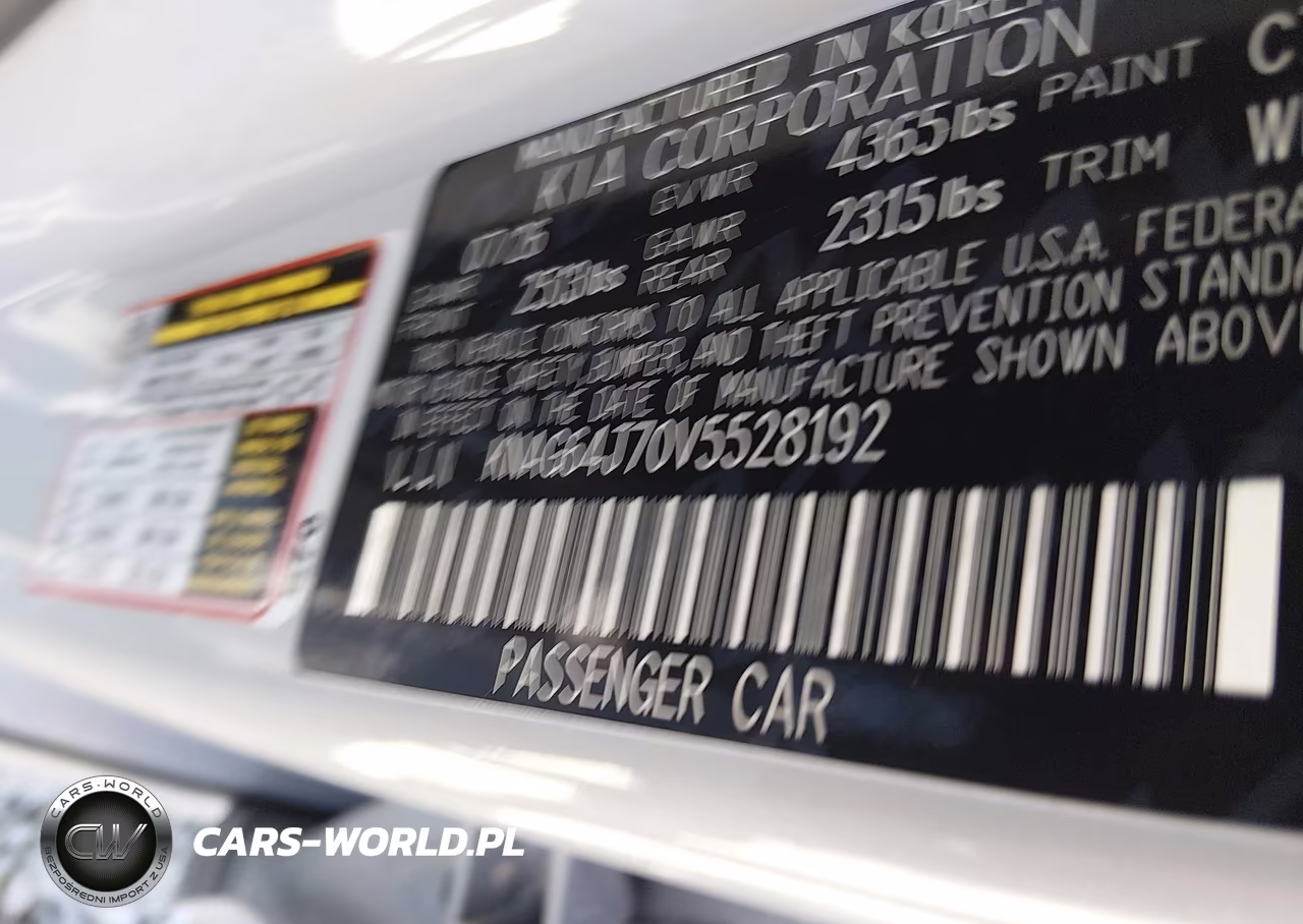 2027 Kia K5 VIN:KNAG64J70V5528192 - 9