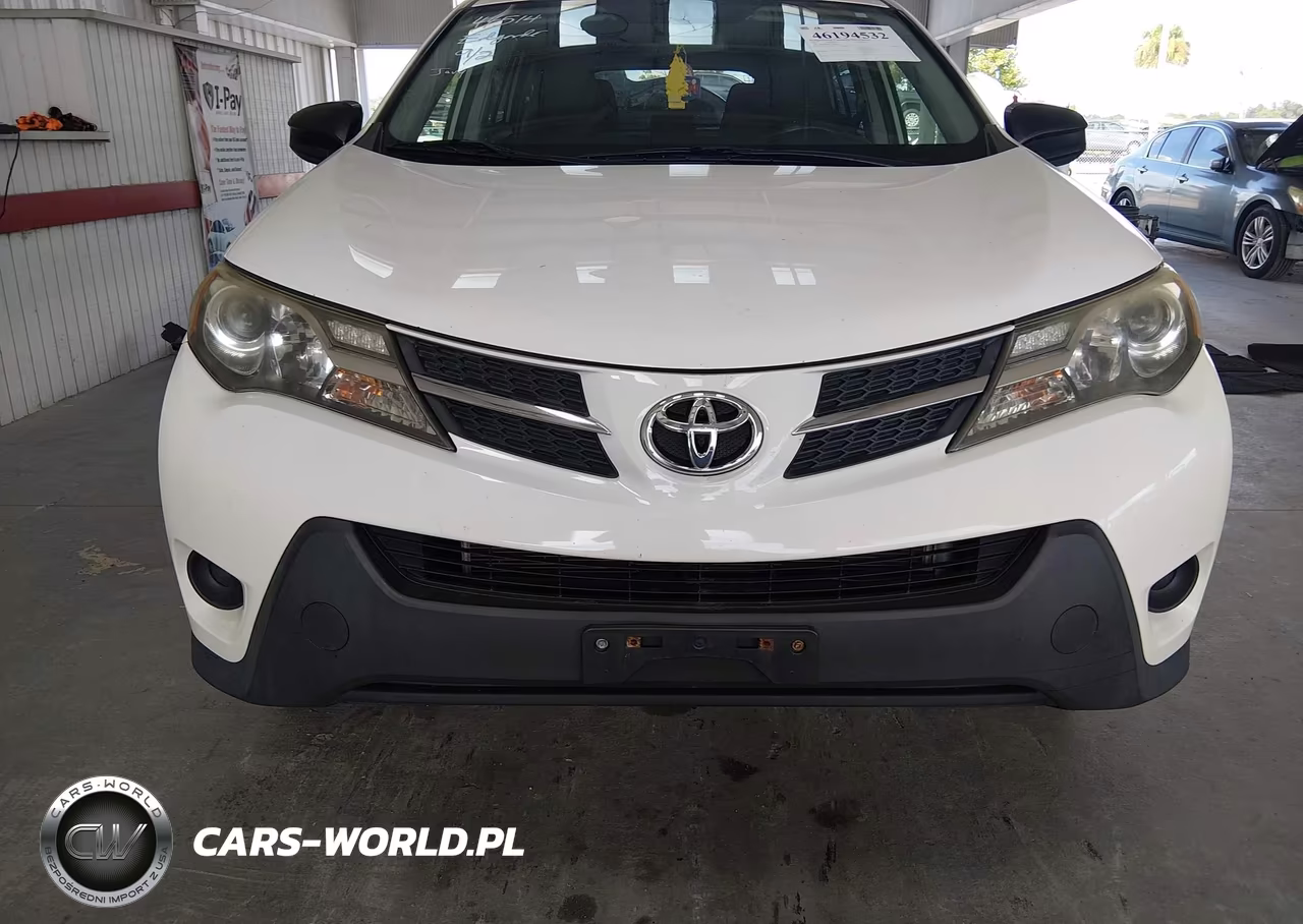 2015 Toyota Rav4 Le VIN:JTMBFREV2FJ044701 - 13