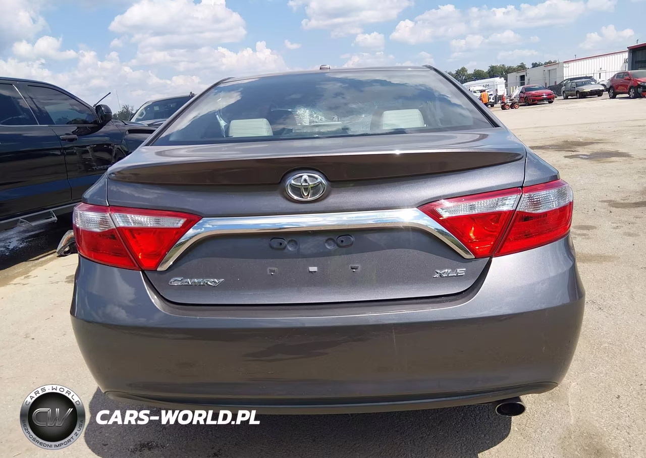 2015 Toyota Camry Xle VIN:4T1BF1FK5FU933296 - 15