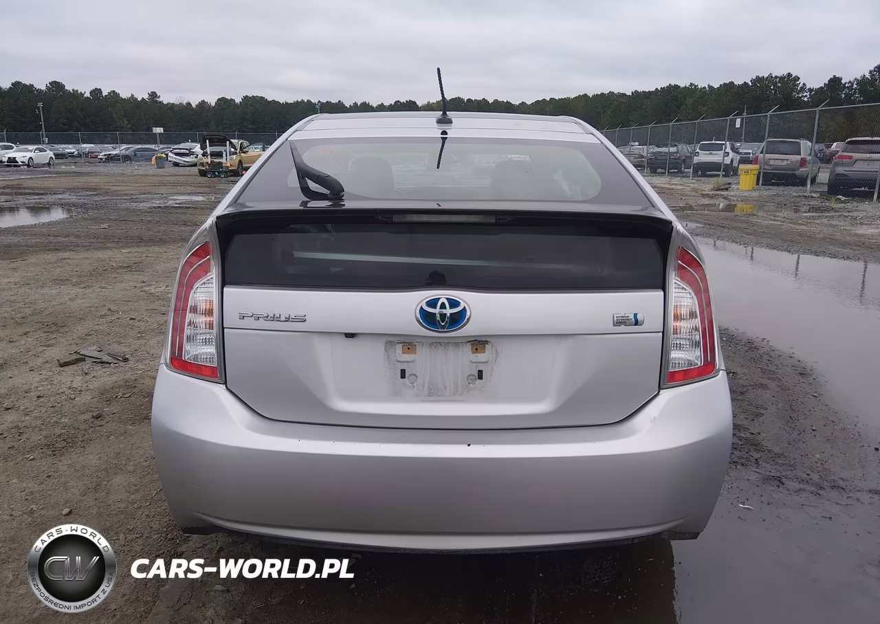 2015 Toyota Prius Four VIN:JTDKN3DU7F1892274 - 17