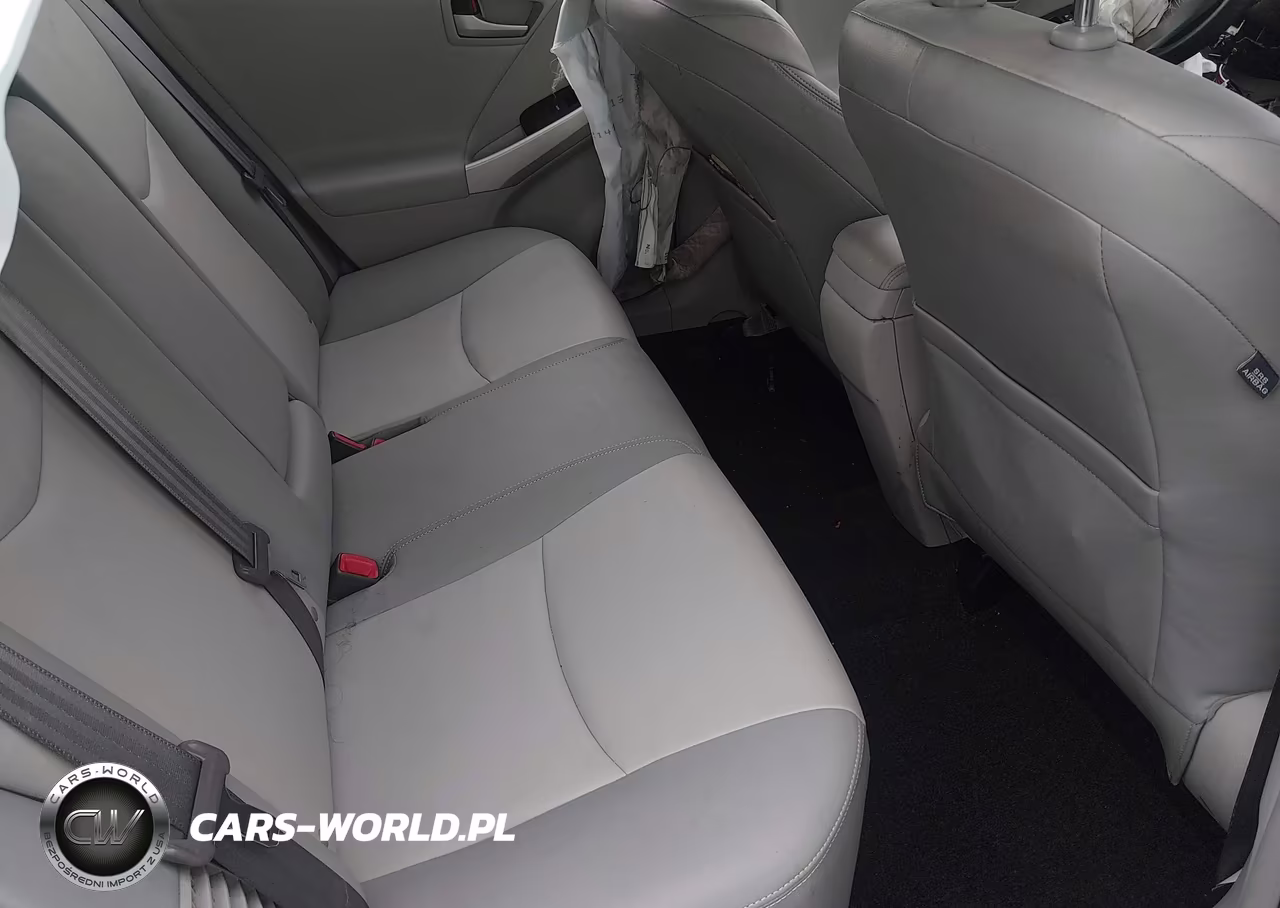 2015 Toyota Prius Four VIN:JTDKN3DU7F1892274 - 8