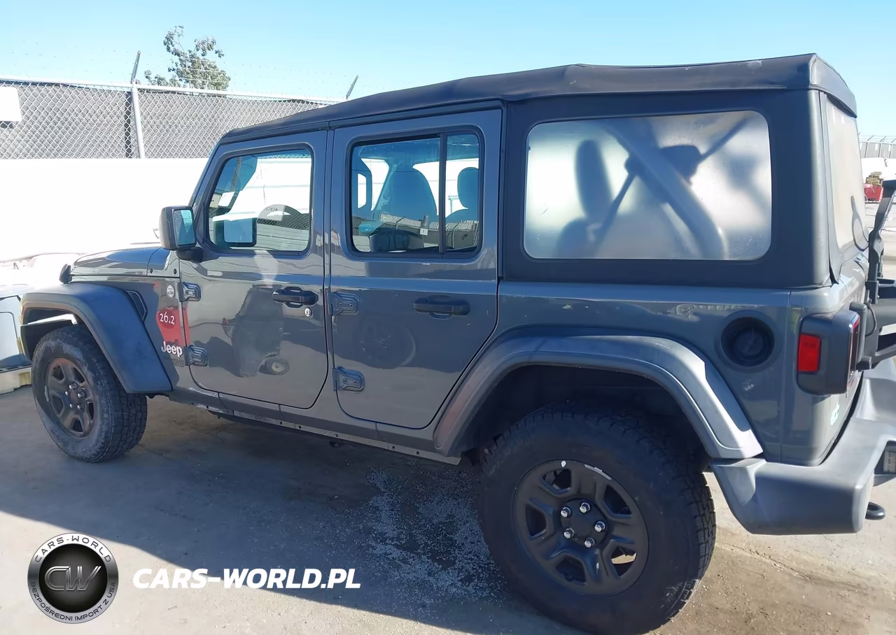2020 Jeep Wrangler Unlimited Sport 4X4 VIN:1C4HJXDG9LW182105 - 15