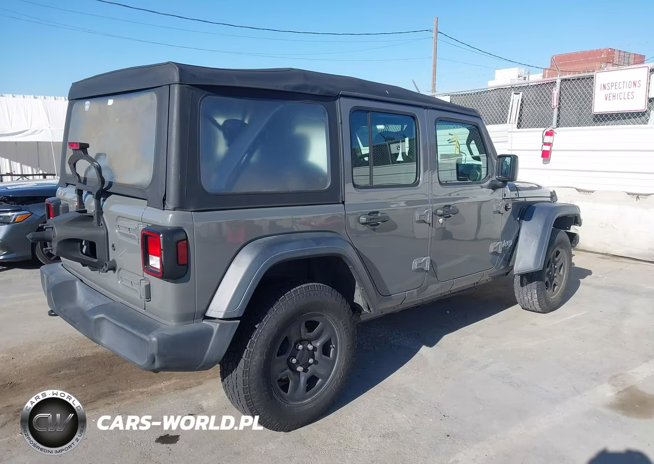 2020 Jeep Wrangler Unlimited Sport 4X4 VIN:1C4HJXDG9LW182105 - 4